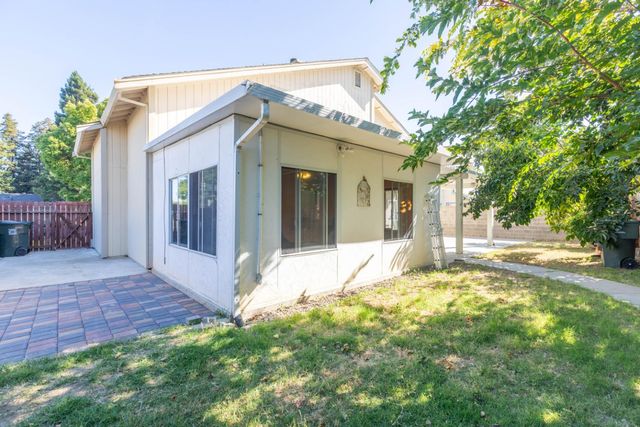 11 Monterosa Ct, Sacramento, CA 95823