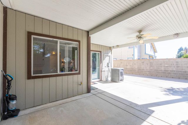 11 Monterosa Ct, Sacramento, CA 95823