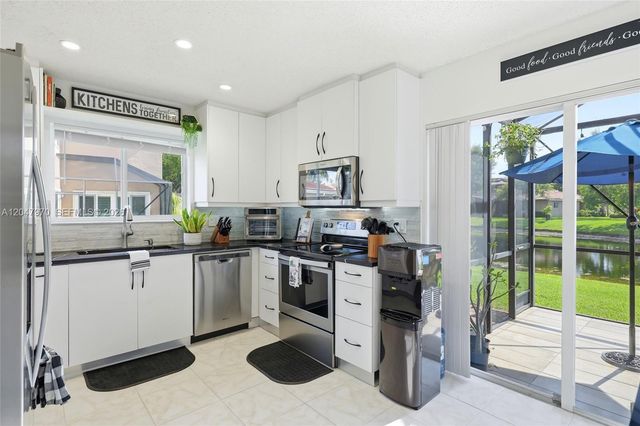 1725 SW 109th Terrace, Davie, FL 33324