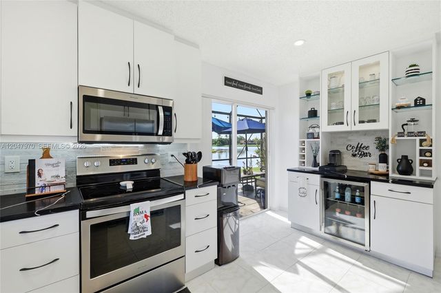 1725 SW 109th Terrace, Davie, FL 33324