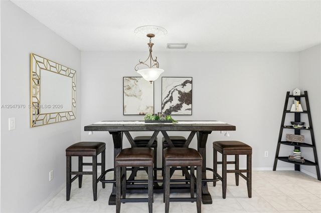 1725 SW 109th Terrace, Davie, FL 33324