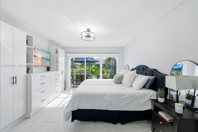 1725 SW 109th Terrace, Davie, FL 33324