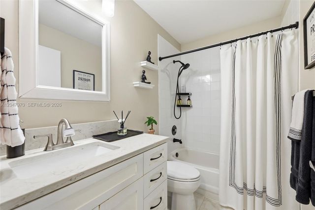 1725 SW 109th Terrace, Davie, FL 33324