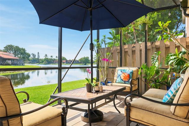 1725 SW 109th Terrace, Davie, FL 33324
