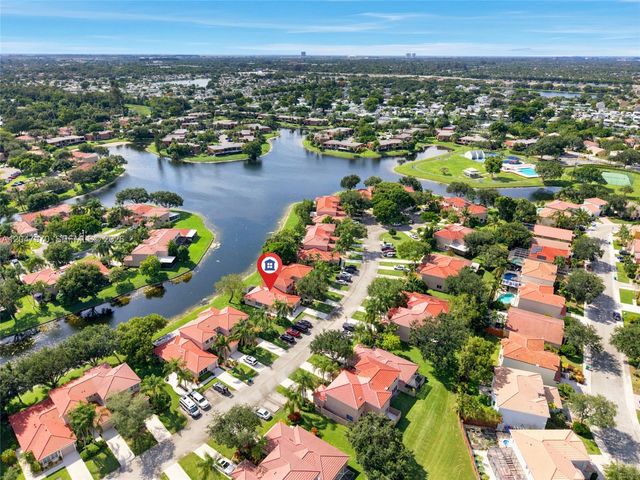 1725 SW 109th Terrace, Davie, FL 33324