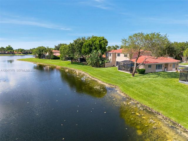 1725 SW 109th Terrace, Davie, FL 33324