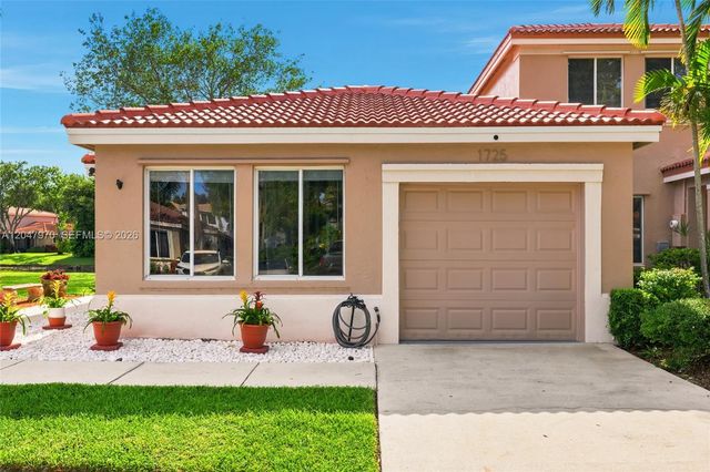 1725 SW 109th Terrace, Davie, FL 33324