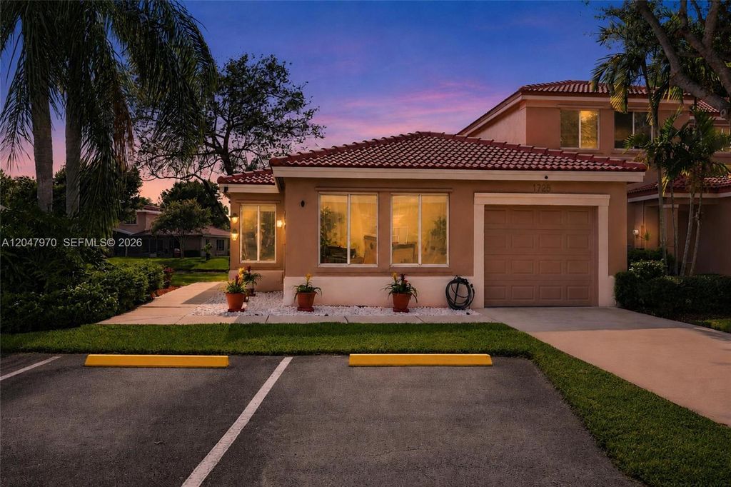 1725 SW 109th Terrace, Davie, FL 33324