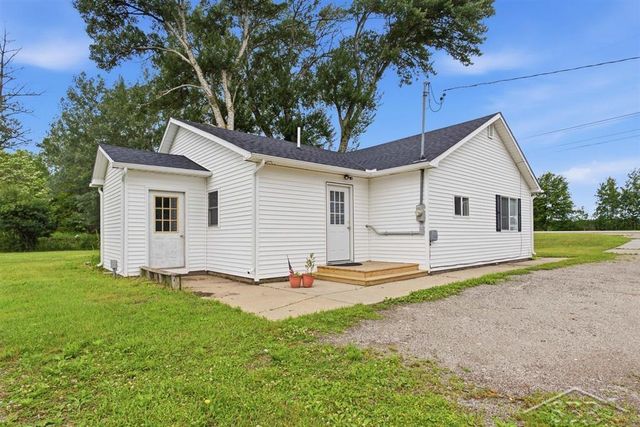 2735 W Isabella Road, Midland, MI 48640