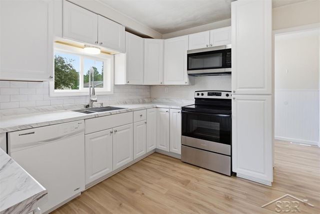 2735 W Isabella Road, Midland, MI 48640