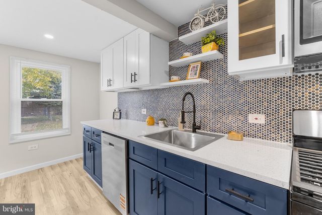 3320 W 3RD ST, Marcus Hook, PA 19061