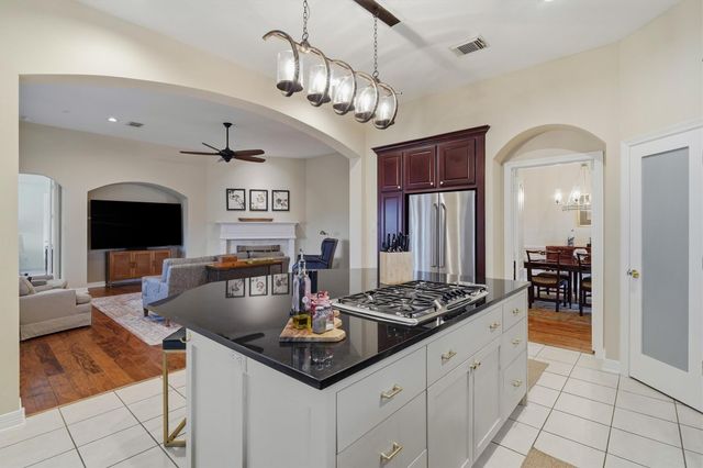 1558 Viejo Road, League City, TX 77573