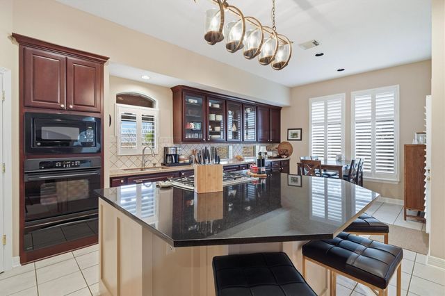 1558 Viejo Road, League City, TX 77573