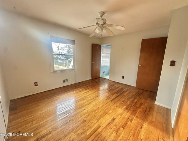 1 Peach Tree Road, Oakhurst, NJ 07755