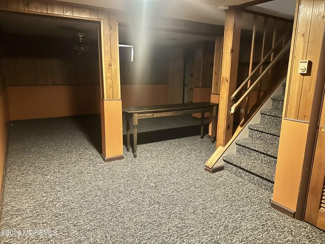 1 Peach Tree Road, Oakhurst, NJ 07755