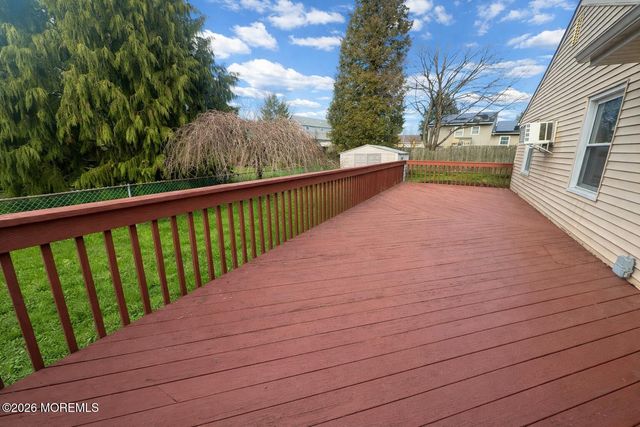 1 Peach Tree Road, Oakhurst, NJ 07755