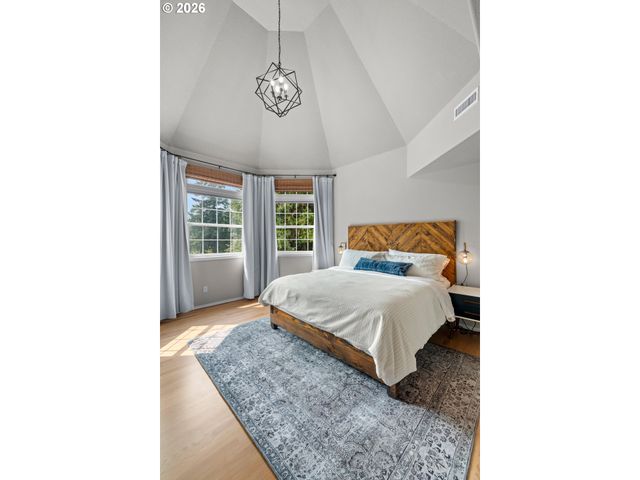 3234 Sw PARSONS Ct, Portland, OR 97219