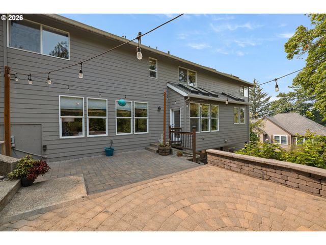 3234 Sw PARSONS Ct, Portland, OR 97219