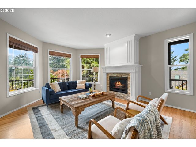3234 Sw PARSONS Ct, Portland, OR 97219