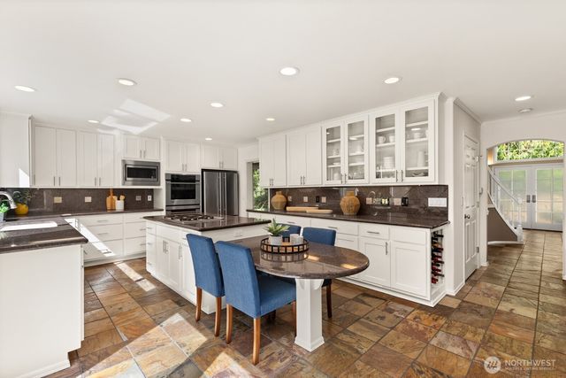 3005 235th Avenue SE, Sammamish, WA 98075