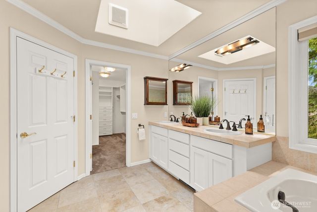 3005 235th Avenue SE, Sammamish, WA 98075