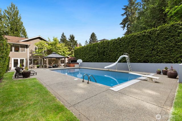 3005 235th Avenue SE, Sammamish, WA 98075