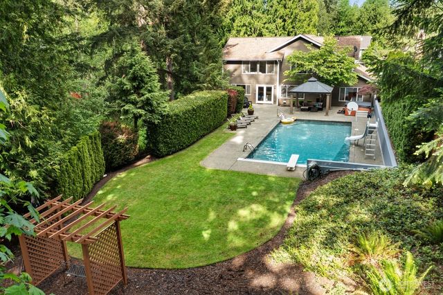 3005 235th Avenue SE, Sammamish, WA 98075