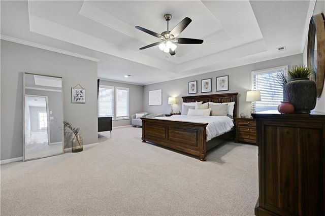 15904 W 161st Terrace, Olathe, KS 66062