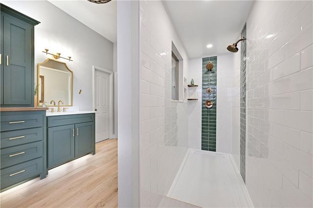 15904 W 161st Terrace, Olathe, KS 66062