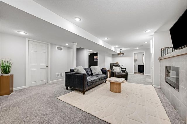 15904 W 161st Terrace, Olathe, KS 66062