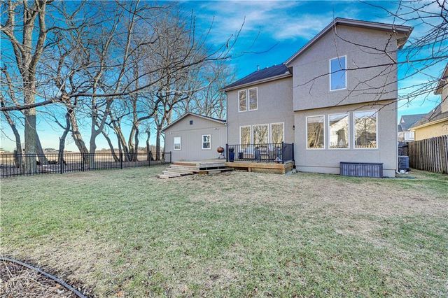 15904 W 161st Terrace, Olathe, KS 66062