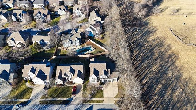 15904 W 161st Terrace, Olathe, KS 66062