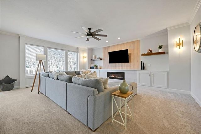 15904 W 161st Terrace, Olathe, KS 66062