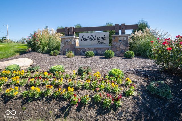 150 Ames Drive, Whiteland, IN 46184