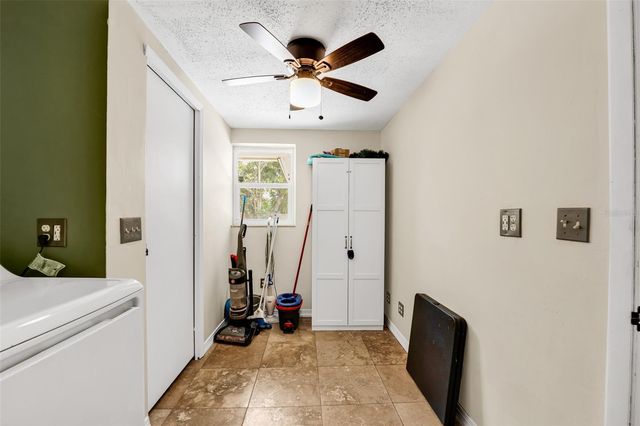 1664 LAKEVIEW PLACE, Englewood, FL 34223