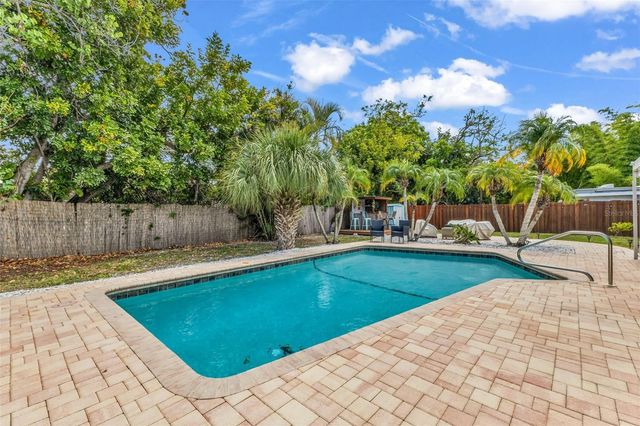 1664 LAKEVIEW PLACE, Englewood, FL 34223