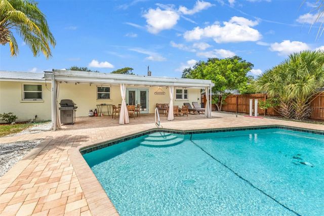 1664 LAKEVIEW PLACE, Englewood, FL 34223