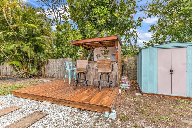 1664 LAKEVIEW PLACE, Englewood, FL 34223