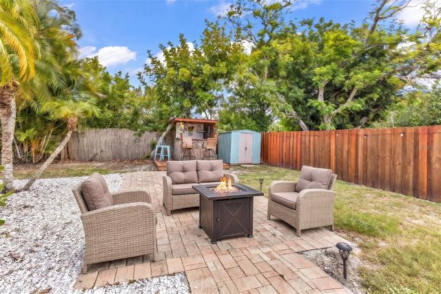 1664 LAKEVIEW PLACE, Englewood, FL 34223