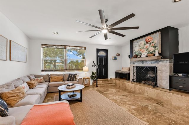 1664 LAKEVIEW PLACE, Englewood, FL 34223
