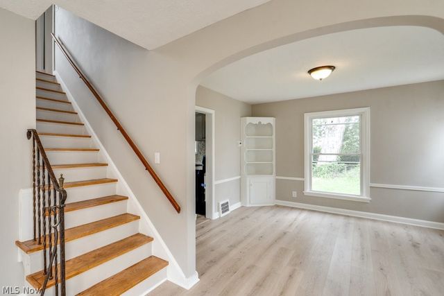 14702 Caldwell Avenue, Cleveland, OH 44111