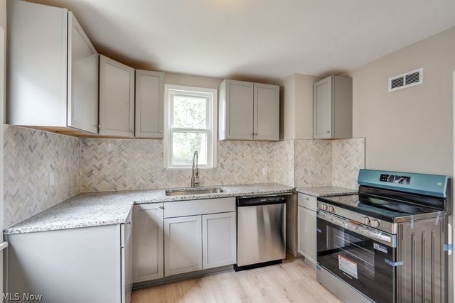 14702 Caldwell Avenue, Cleveland, OH 44111