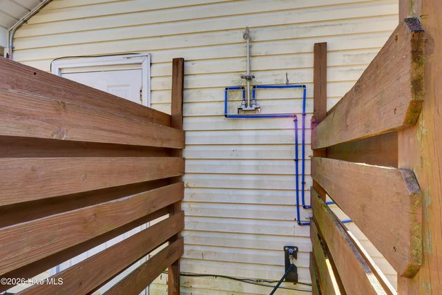 2107 White Road, Wilmington, NC 28411