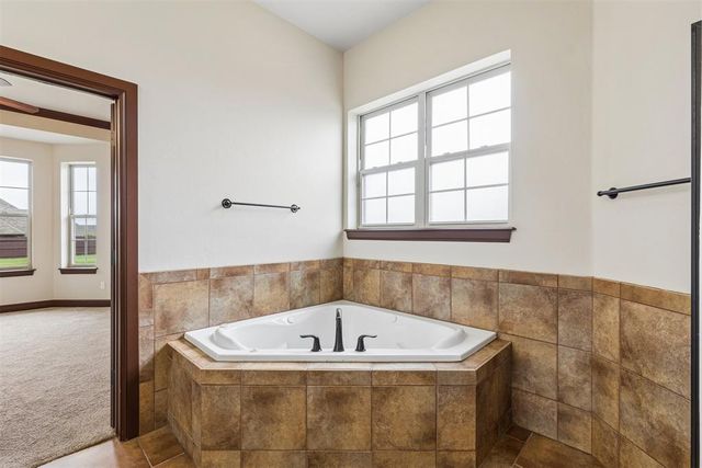 3410 Blackbird Lane, Norman, OK 73071