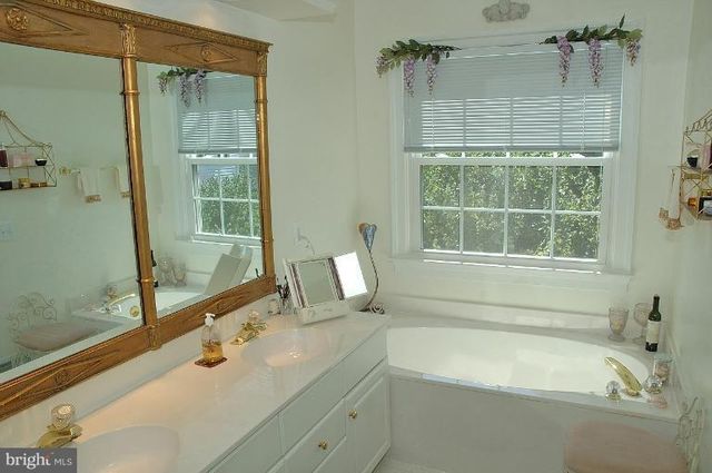 4684 KIRKPATRICK LN, Alexandria, VA 22311