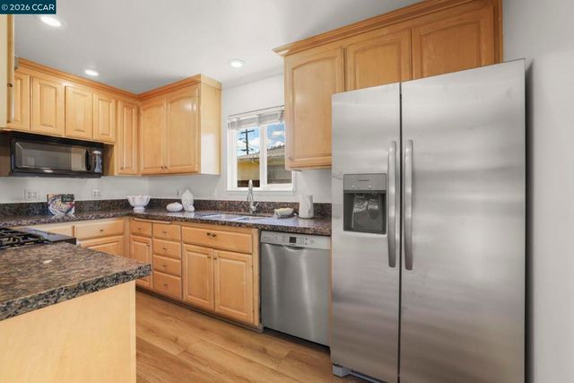 1346 Maryland Dr, Concord, CA 94521