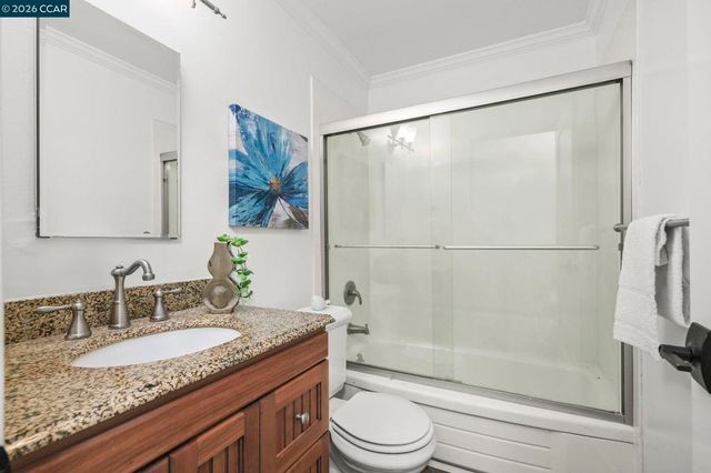 1346 Maryland Dr, Concord, CA 94521