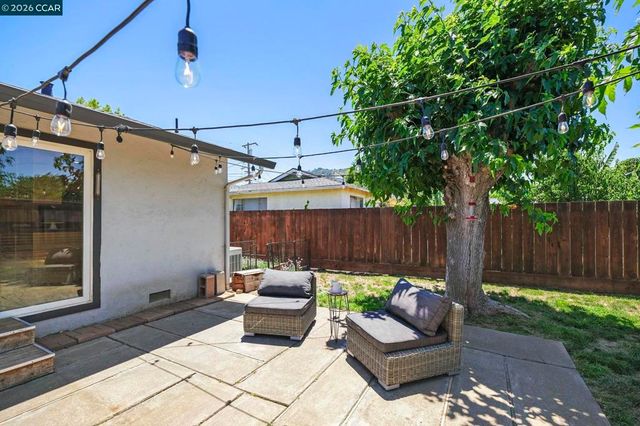 1346 Maryland Dr, Concord, CA 94521