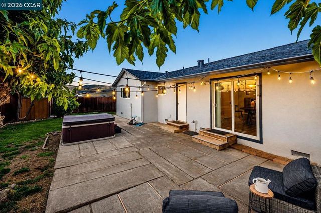 1346 Maryland Dr, Concord, CA 94521