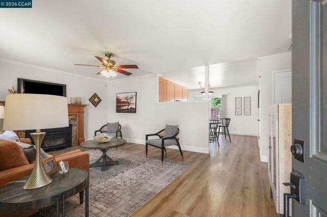 1346 Maryland Dr, Concord, CA 94521